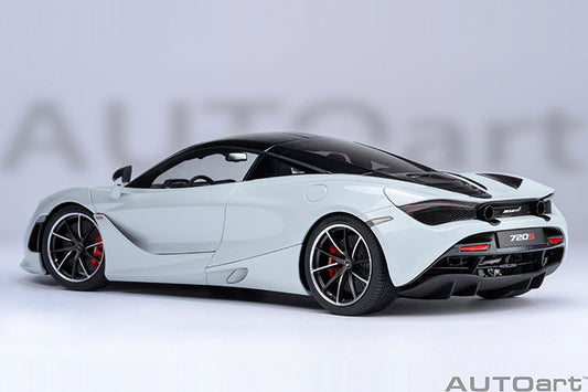 76069 McLAREN 720S (SILICA WHITE)